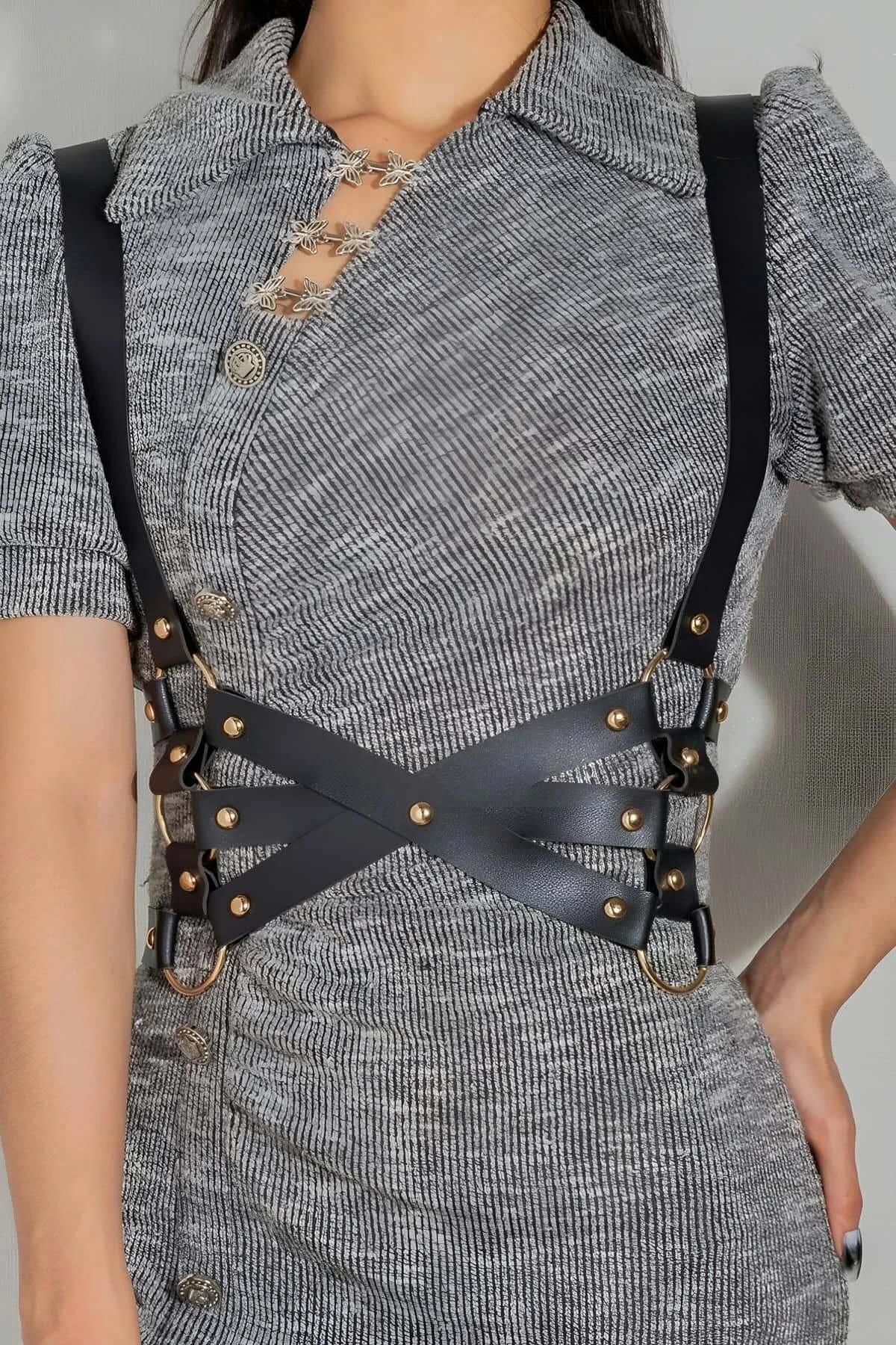 Cross-Back Harness Back View Gold O-Rings Brass Rivets Detail