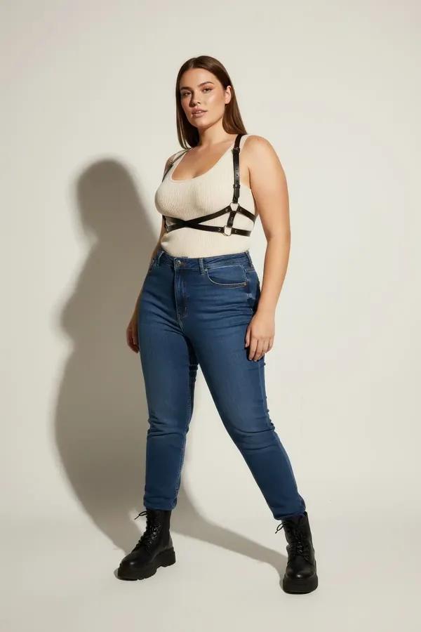 Minimalist Chest Harness with Crossover Underbust Straps
