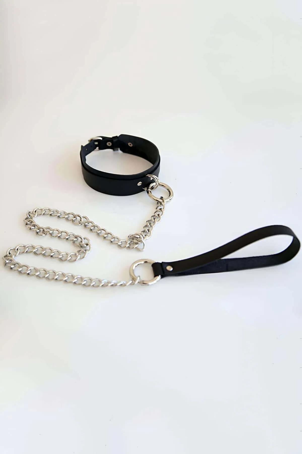 Faux Leather Choker with Detachable O-Ring Chain