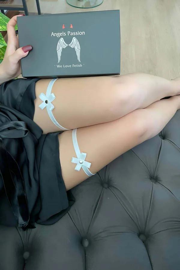 Elastic Garter Set with Bow and Pearl Detail