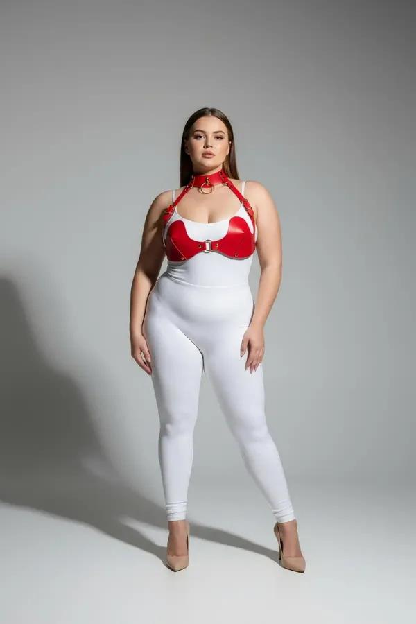 kırmızı vegan deri harness sütyen büyük beden altın O-halka ve choker askılı fantezi aksesuar