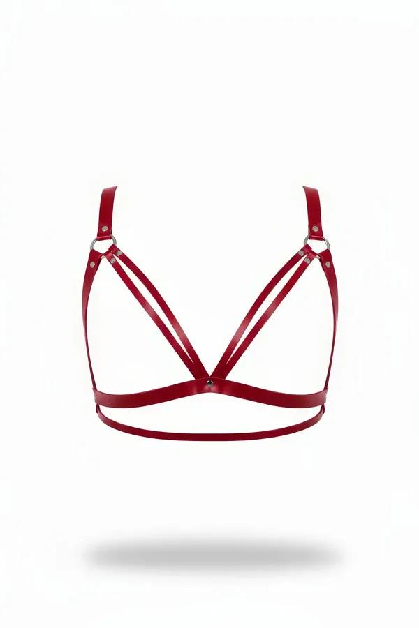 kırmızı suni deri göğüs harness gümüş metal O-halka çift paralel şerit üçgen bra detaylı