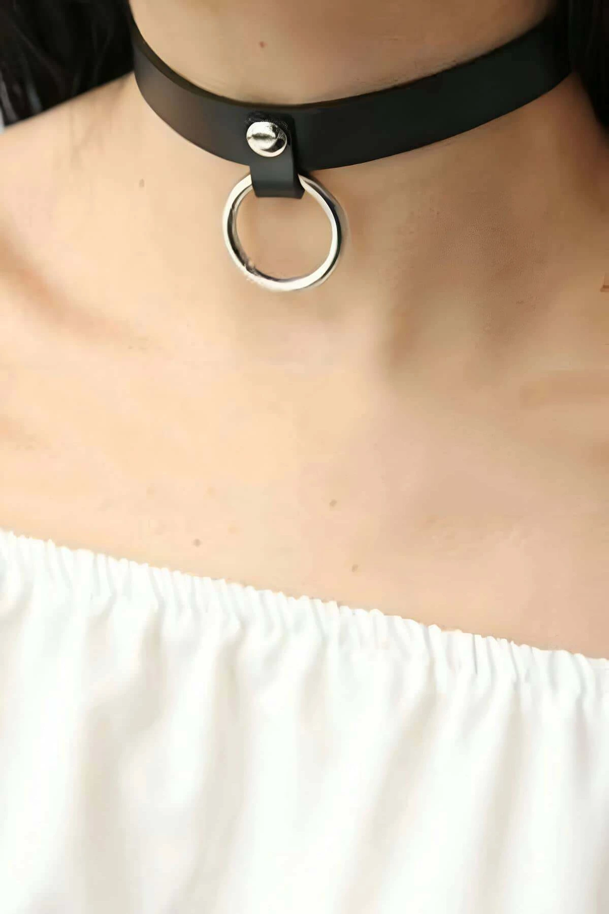 Stylish Leather Choker Collar with Ring - APFT253