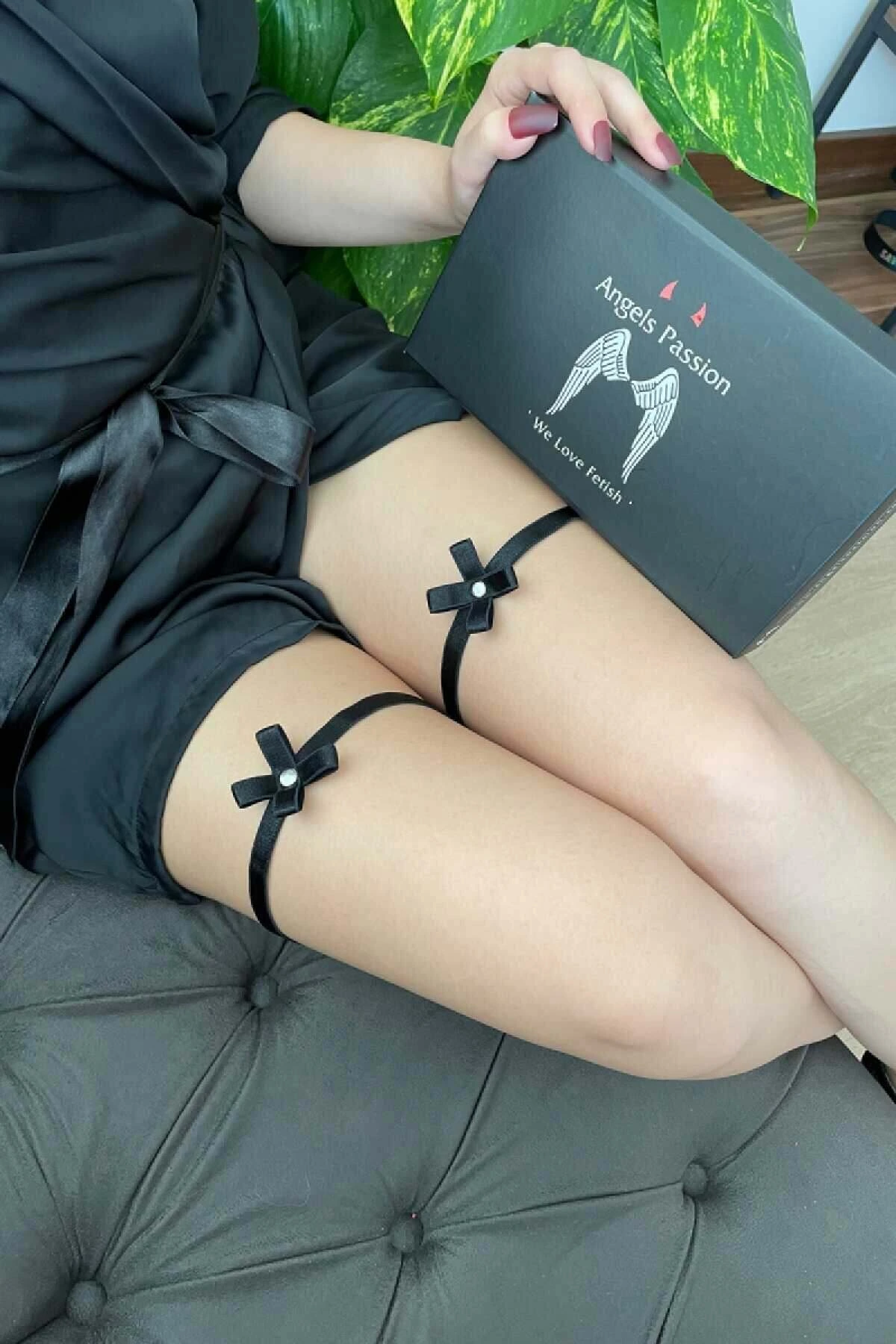 Black Stylish Leg Band - APFT528