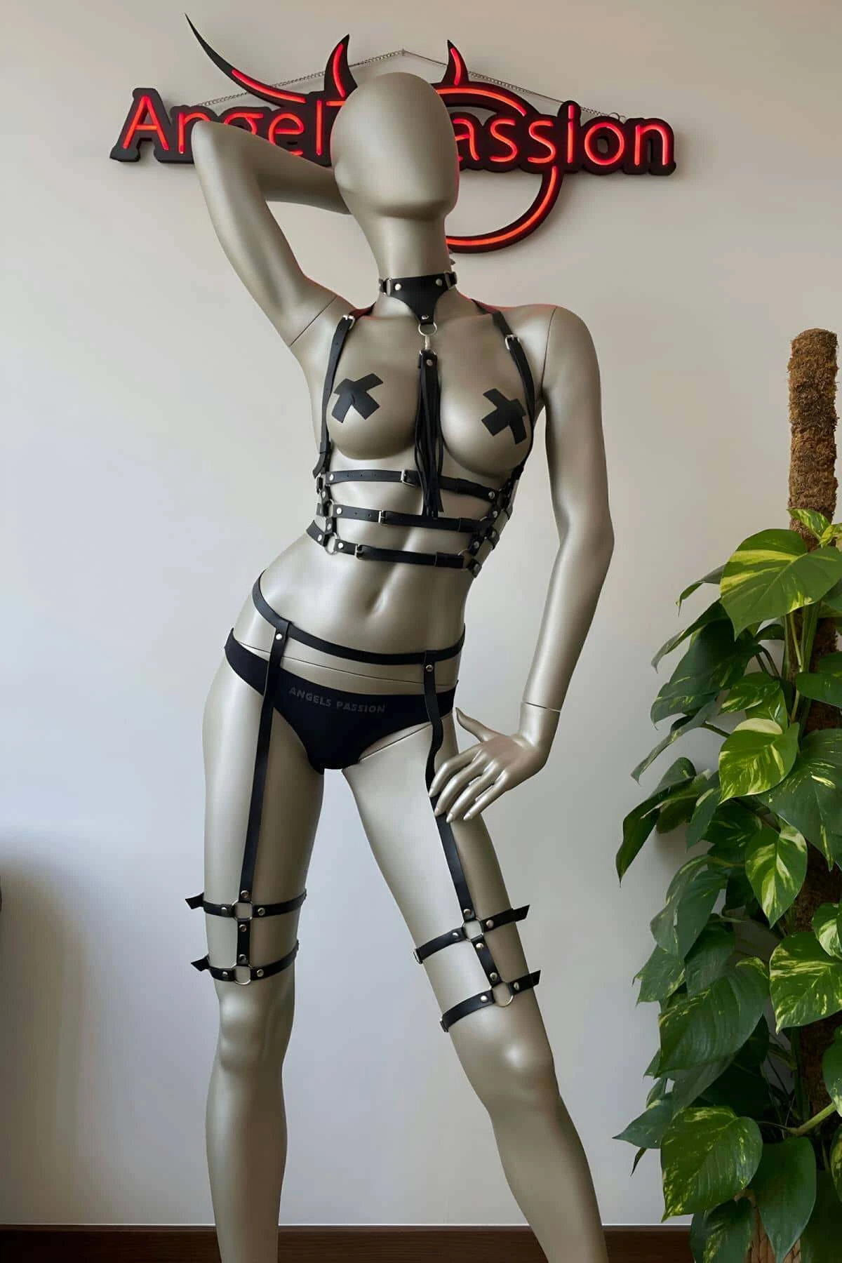 Püskül Choker Detaylı Siyah Deri Jartiyer Harness Takım - APFT302