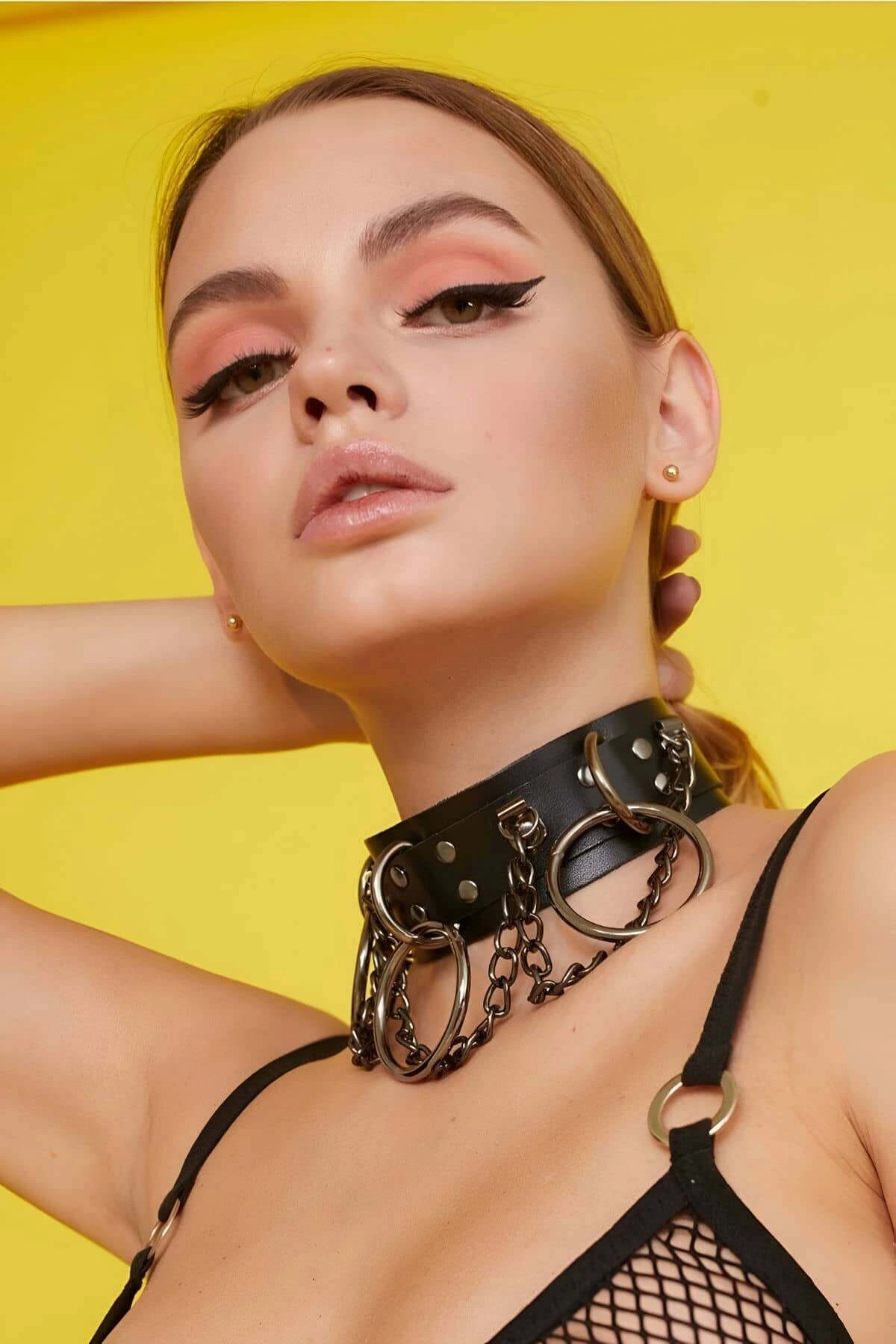 Wide Strip Leather Choker with Ring and Chain Detail - APFT661