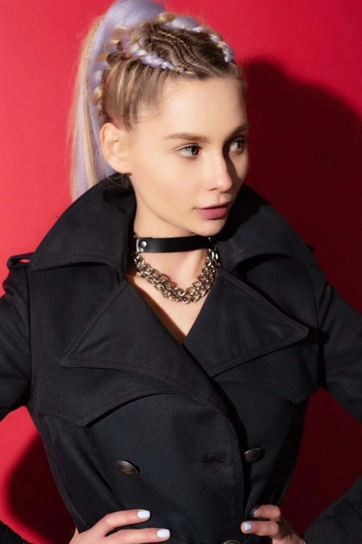 Elegant Leather Choker Collar with Chain Detail - APFT668-S1