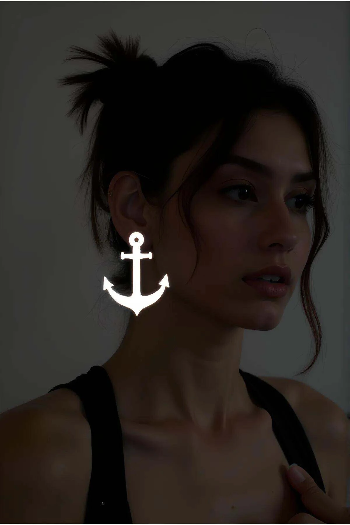 White Reflective Anchor Earrings, Stylish Laser Cut Earrings - APBJ020