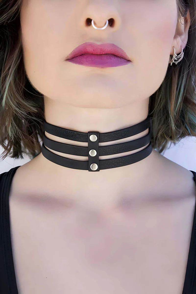 Triple Strap Faux Leather Choker Collar Black Silver Hardware