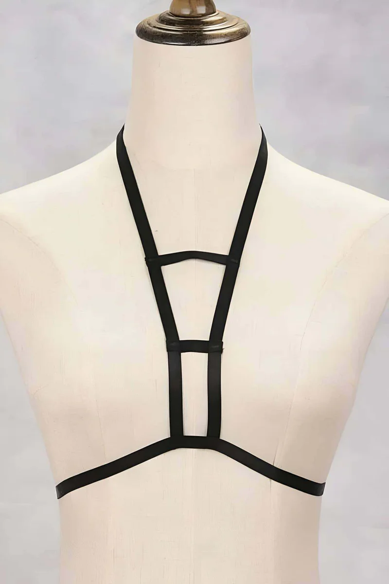 Geometric strap design black chest harness with side straps