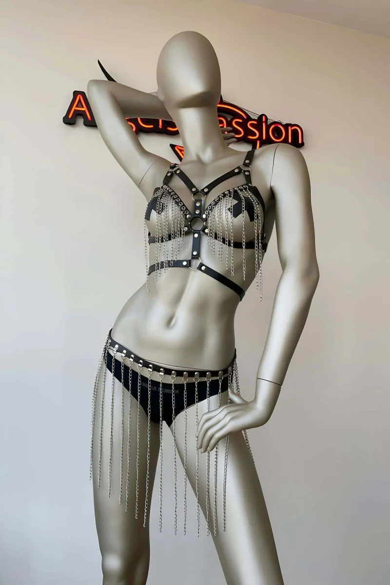 Black chain skirt with black