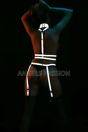 White Reflective Full Body Harness Women Adjustable Straps D-Ring Hardware