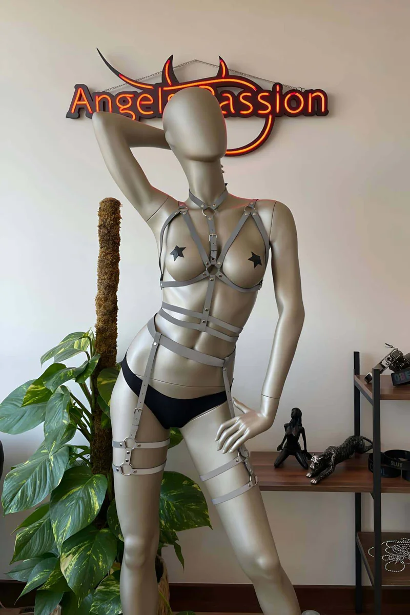 Back view of reflective full body harness with adjustable waist band