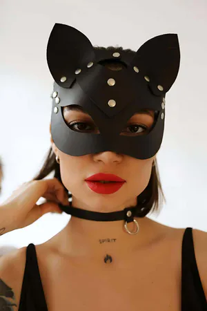 Black Faux Leather Cat Mask and Choker Leash Set with Silver Rivets