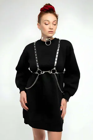 Gümüş metal detaylı şeffaf PVC vücut harness ve choker seti
