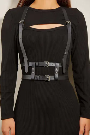 Siyah Suni Deri Omuz Askılı Çift Kemerli Harness Kadın