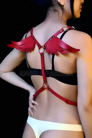 Melek Kanadı Detaylı Şık Deri Harness - APFT642