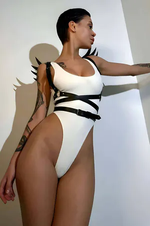 Kanatlı Şık ve Seksi Göğüs Altı Bel Kemeri Harness - APFT1097