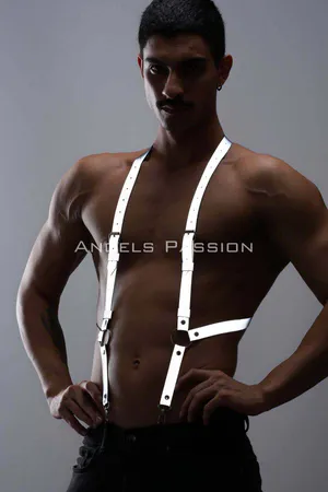 White reflective chest harness with silver O-ring and adjustable straps