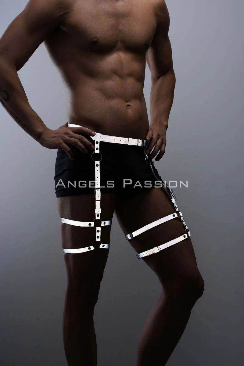 Reflective thigh harness with adjustable straps and metal buckles