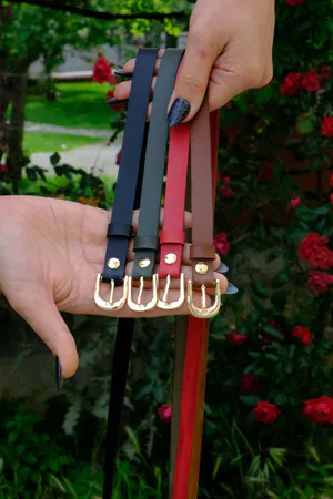 4'lü ince kemer seti, tokalı, siyah, kırmızı, haki, taba renkli