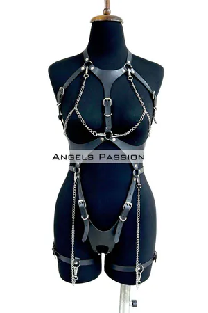 Deri Body Harness, Zincir ve Kelepçeli Fantezi İç Giyim - APFT1098