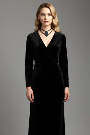 Black faux leather statement choker with V-shape accent worn by a model