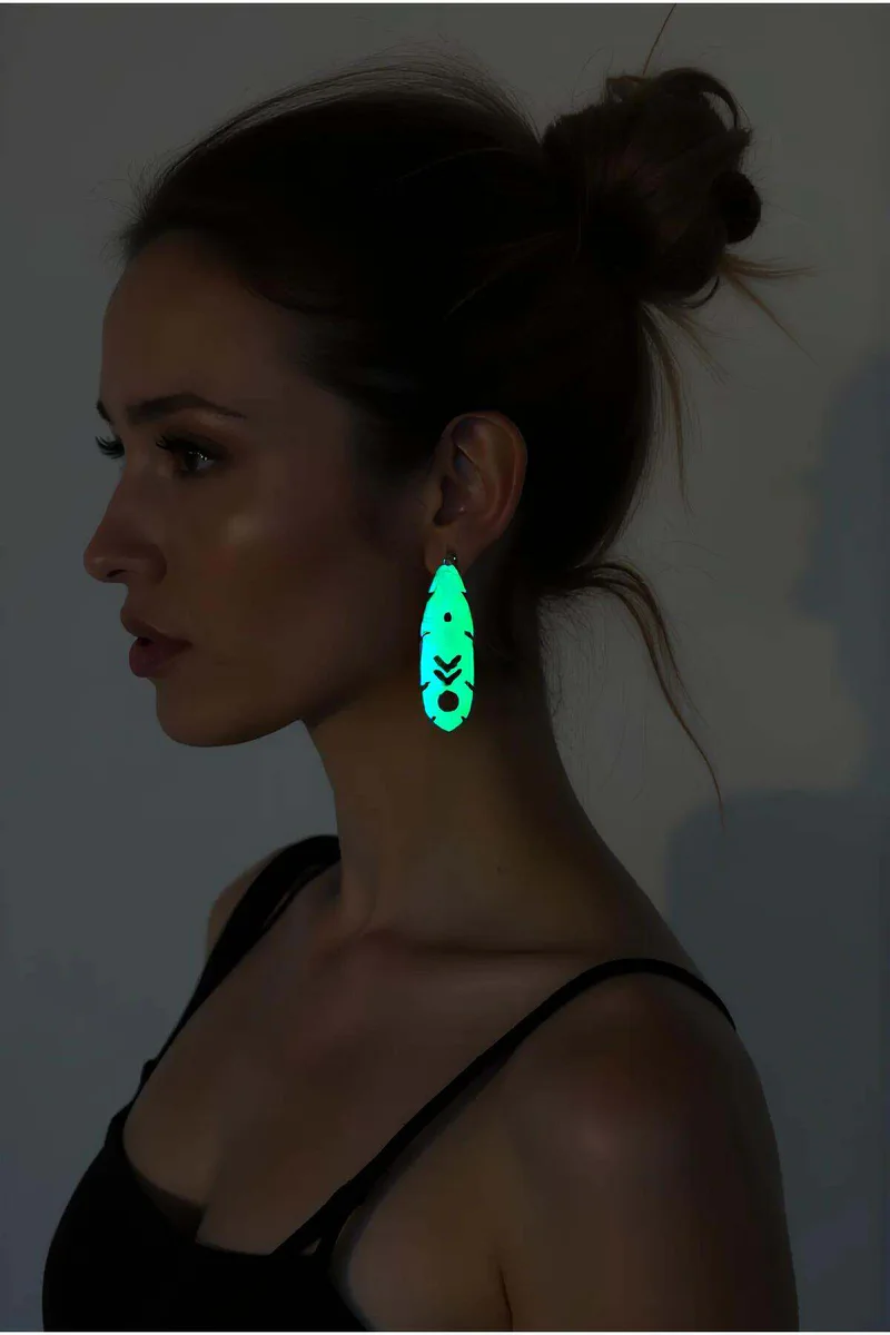 Reflektörlü Tribal Desenli Boho Küpe Neon Yeşil Lazer Kesim
