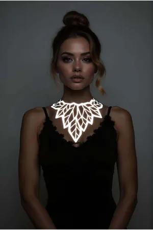 Reflective Leaf Choker Necklace White Laser Cut Design