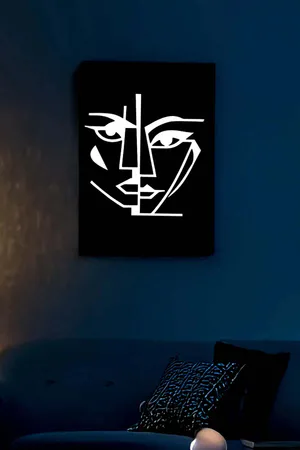 Reflektörlü Soyut Yüz Tablosu Siyah Beyaz Modern Sanat Eseri