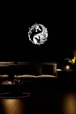 Reflektörlü Yin Yang Ejderha Duvar Tablosu, siyah suni deri üzerine beyaz ejderha figürleri